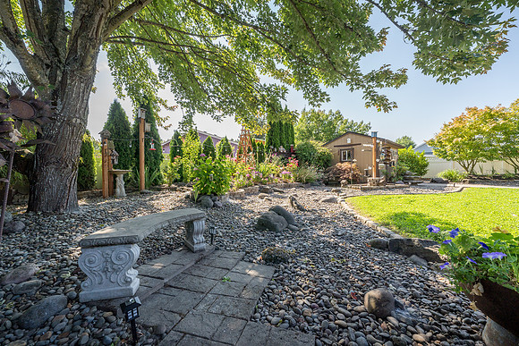 1835 NW Grandview Dr-29