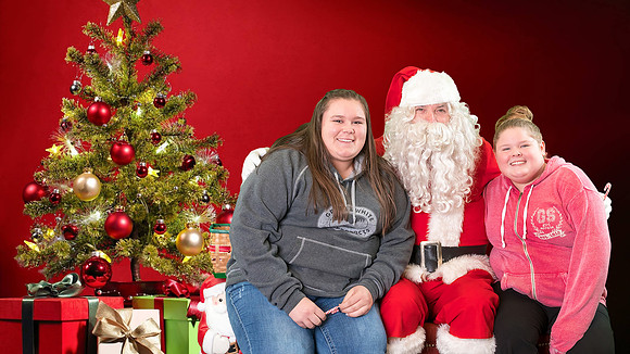 Imaging Holiday Party 2017 - 42c