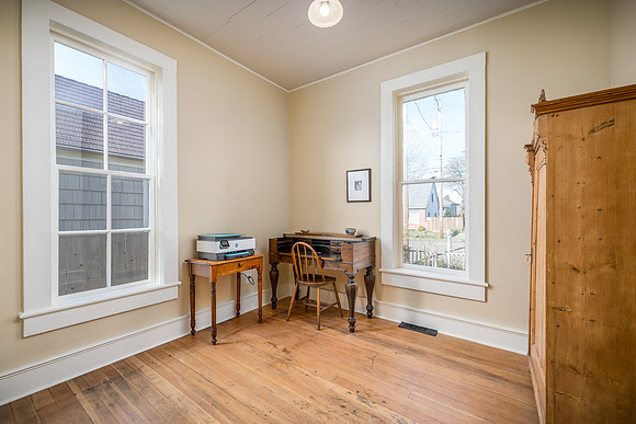 526 Fifth Ave SE-22