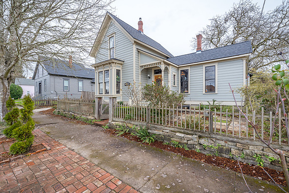 526 Fifth Ave SE-26