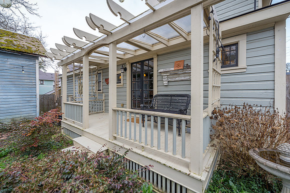526 Fifth Ave SE-32