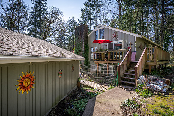2776 NW Pineview Dr-2