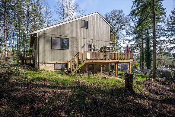 2776 NW Pineview Dr-32