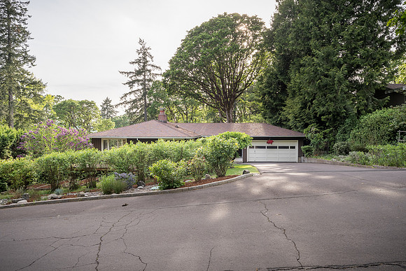 2660 SW Deamond Dr-1