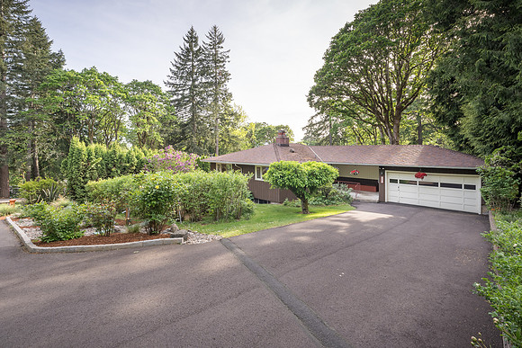 2660 SW Deamond Dr-3