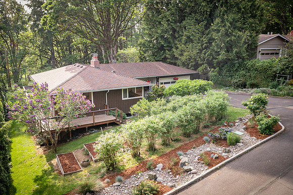 2660 SW Deamond Dr-31