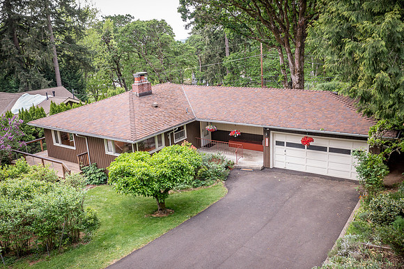 2660 SW Deamond Dr-38