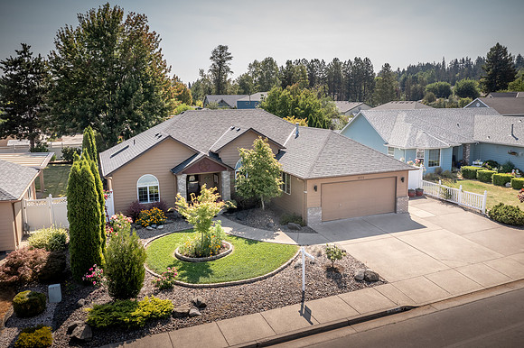 1835 NW Grandview Dr-37