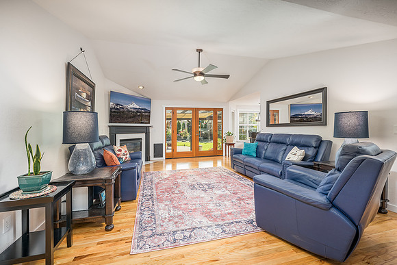 1835 NW Grandview Dr-8