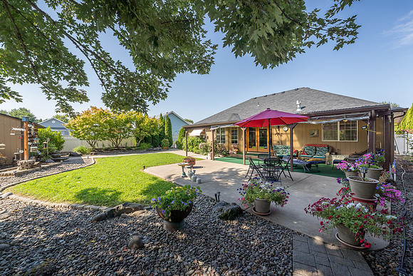 1835 NW Grandview Dr-31