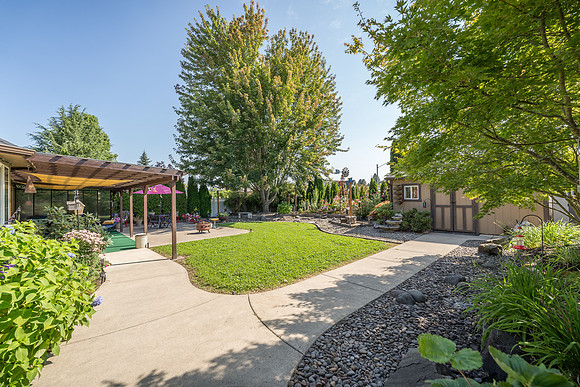 1835 NW Grandview Dr-28