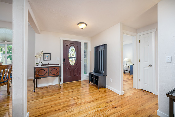 1835 NW Grandview Dr-6