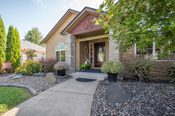 1835 NW Grandview Dr-5